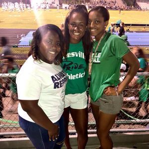 Meet your Posher, Abbey